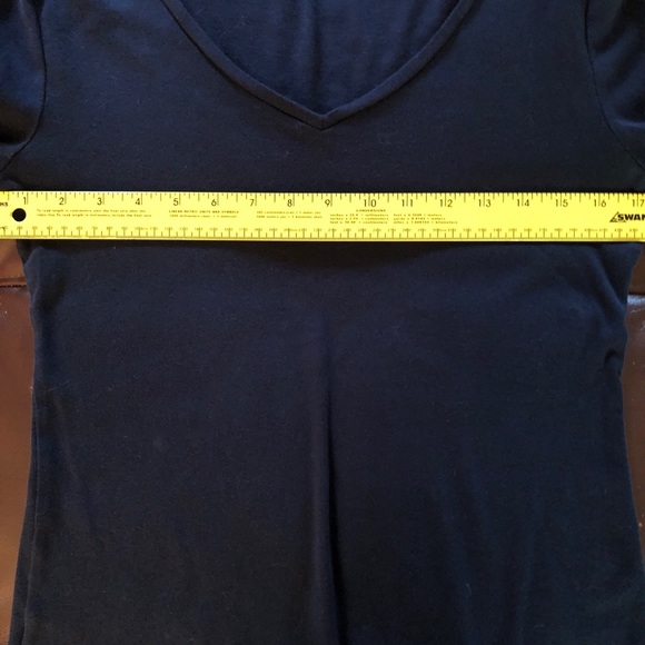 AnnTaylor long sleeved tshirt. Cotton. SZ-medium navy blue, a great basic - Picture 3 of 6